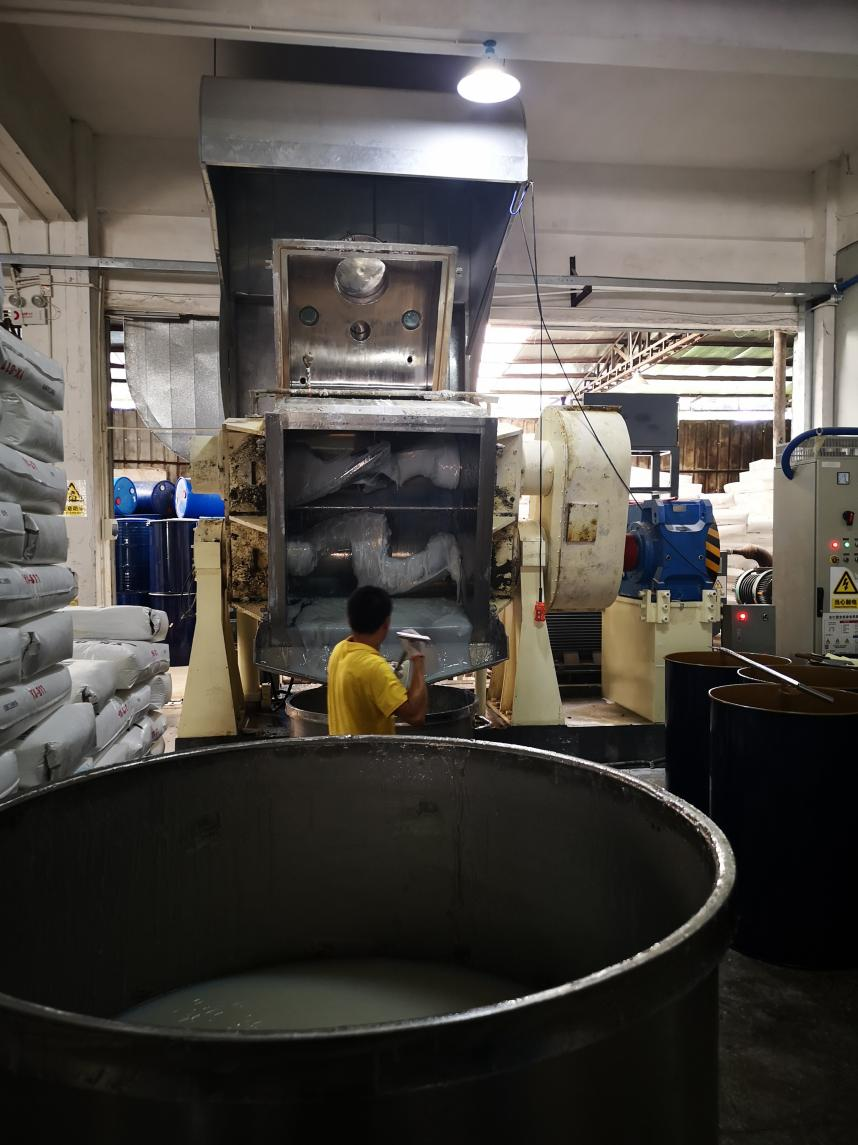 如何提高模具硅膠制品的硫化速度 ？