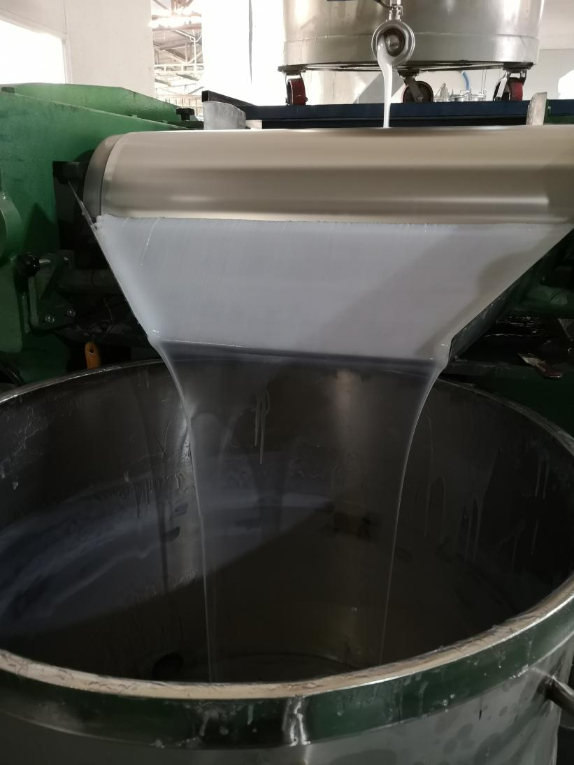 影響模具硅膠粘性因素有哪些？